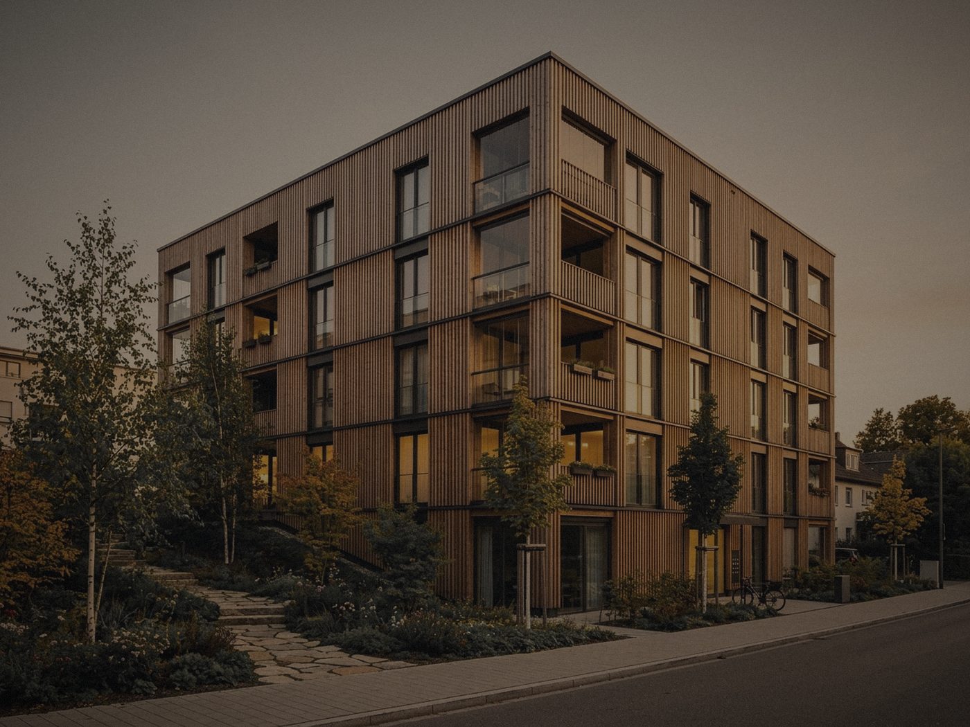 Mehrgeschossiger Holzbau im Rohbau mit Baukran